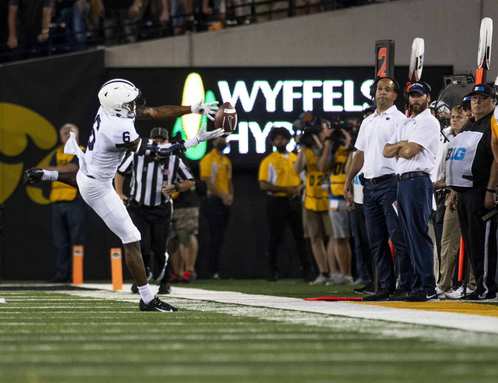 Penn State football vs. Iowa, Sullivan-Brown (6)